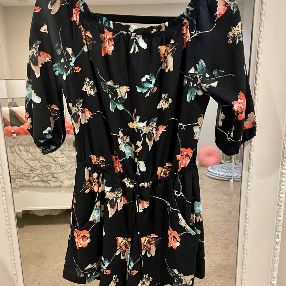 Spring Romper, size XS, so cute!! - Picture 2 of 4